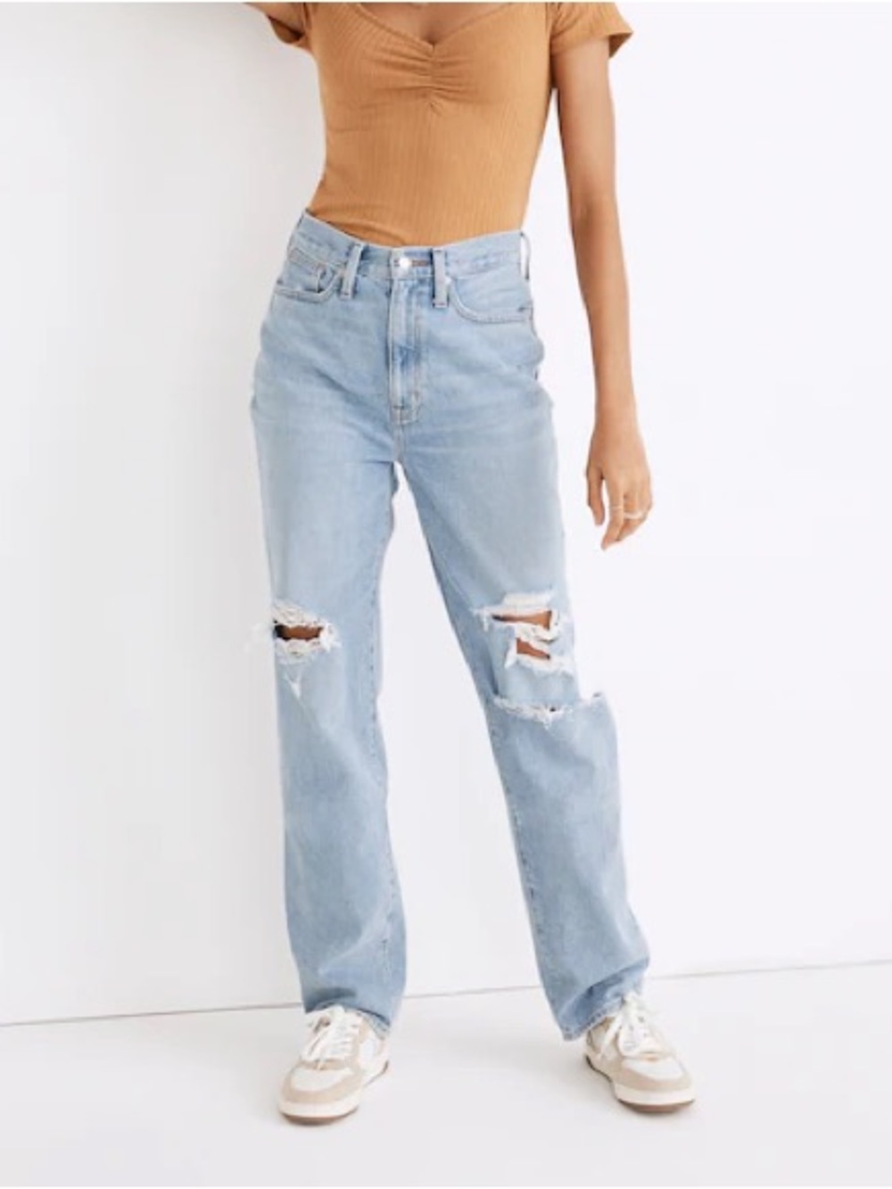 Madewell Baggy Straight Jeans in Earlhurst Wash Ripped Edition